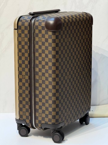 Louis Vuitton Horizon 55 чемодан