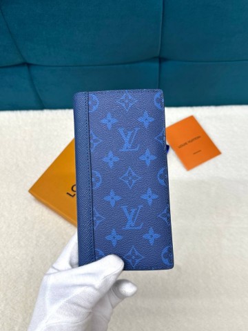 Louis Vuitton кошелек