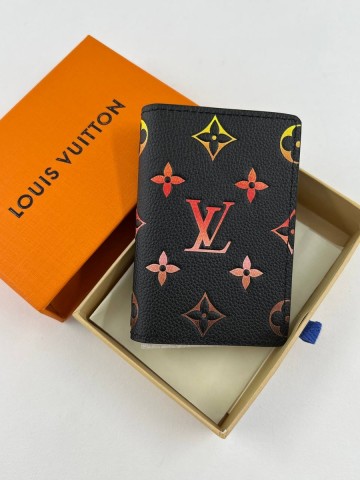 Louis Vuitton картхолдер