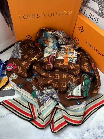 Louis Vuitton палантин