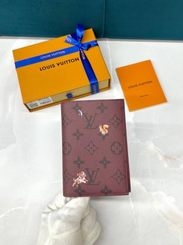 Louis Vuitton обложка на паспорт