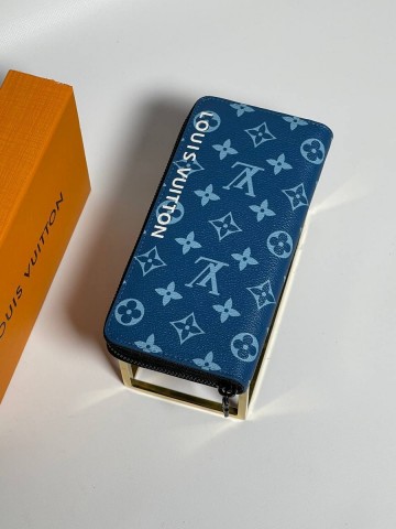 Louis Vuitton кошелек