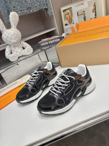 Louis Vuitton кроссовки