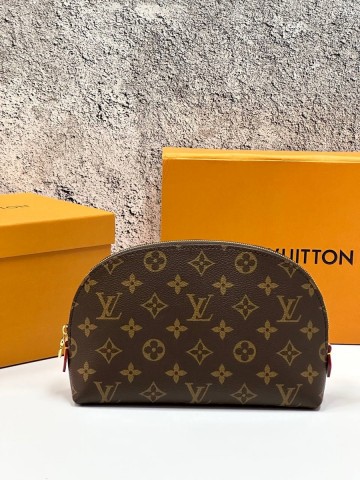 Louis Vuitton косметичка