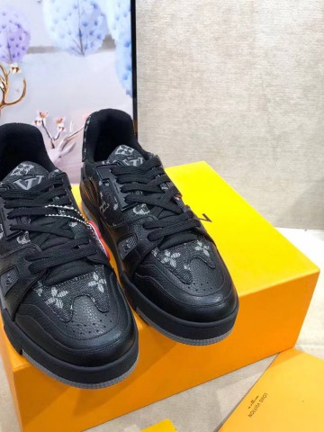 Louis Vuitton Trainer кроссовки