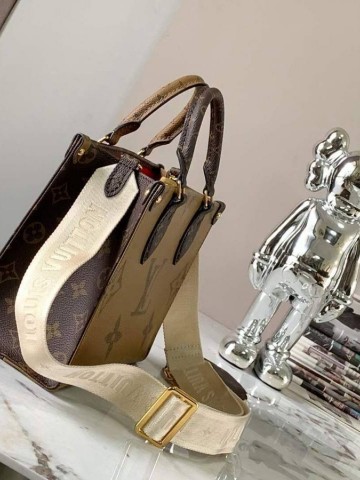 Louis Vuitton Onthego GM сумка