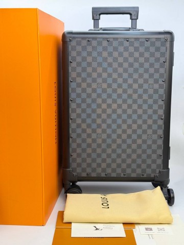 Louis Vuitton чемодан