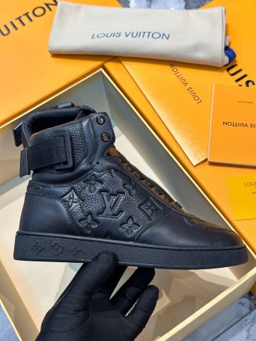 Louis Vuitton кроссовки