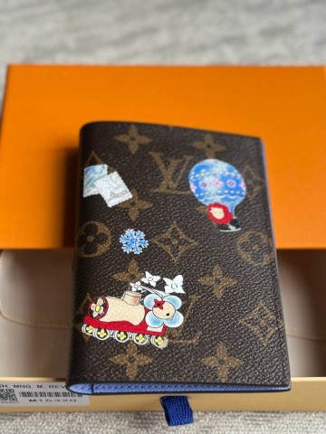 Louis Vuitton обложка на паспорт