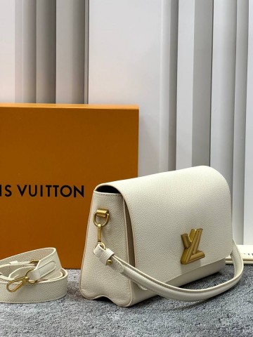 Louis Vuitton Soft Twist сумка