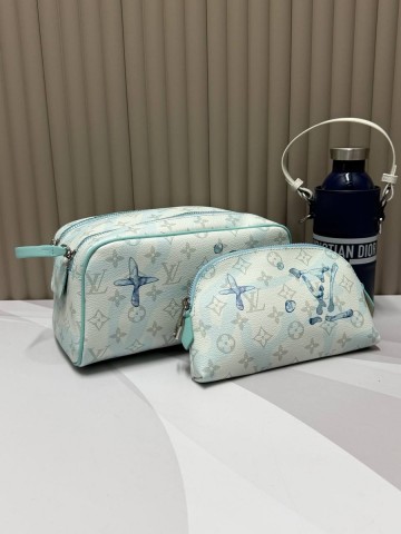 Louis Vuitton косметичка