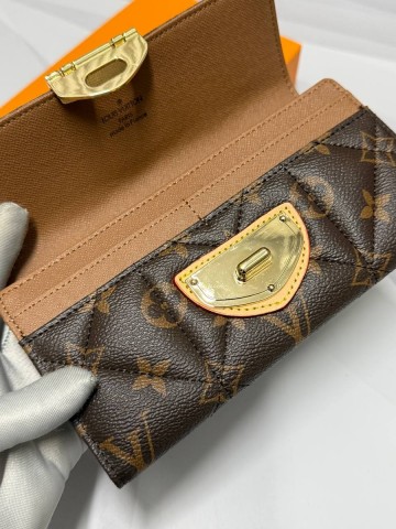 Louis Vuitton кошелек