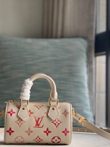 Louis Vuitton Nano Speedy сумка