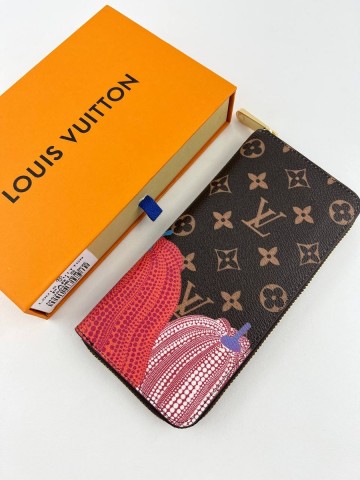Louis Vuitton кошелек