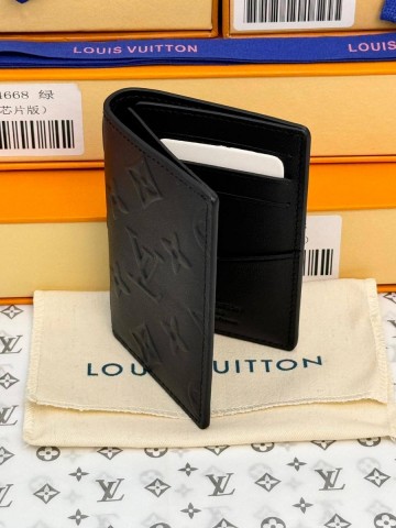Louis Vuitton картхолдер