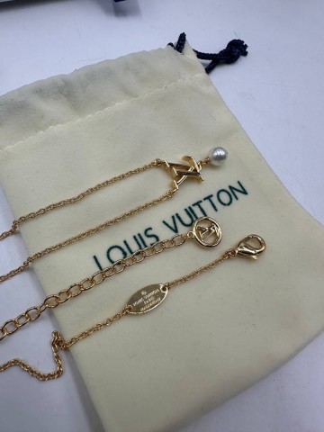 Louis Vuitton кулон
