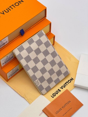 Louis Vuitton обложка на паспорт