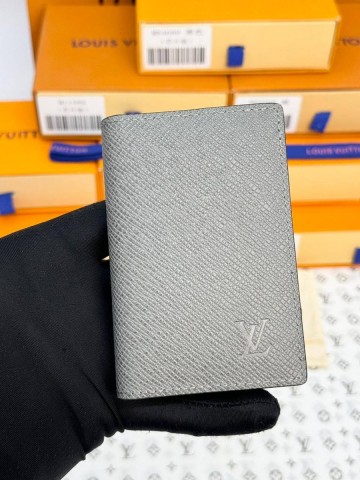 Louis Vuitton картхолдер