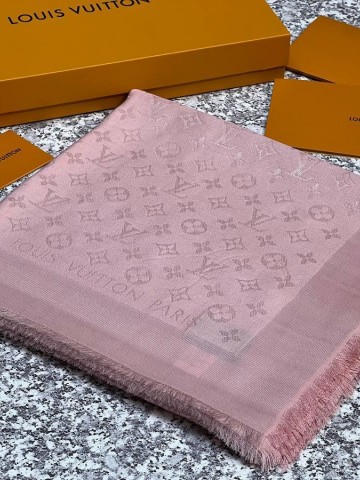 Louis Vuitton палантин