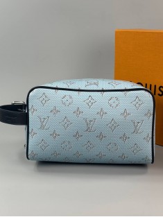 Louis Vuitton косметичка