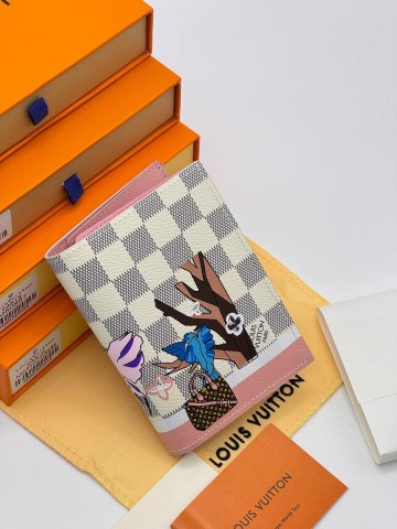Louis Vuitton обложка на паспорт