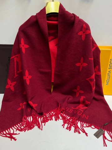Louis Vuitton палантин