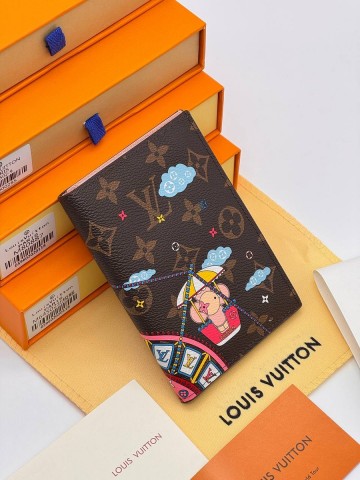 Louis Vuitton обложка на паспорт