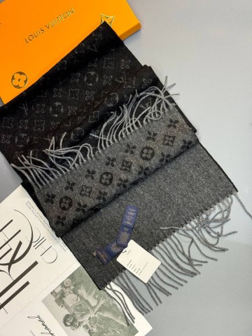 Louis Vuitton шарф