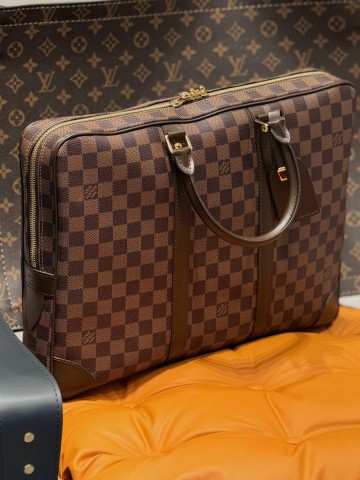 Louis Vuitton портфель