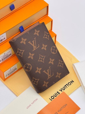 Louis Vuitton обложка на паспорт