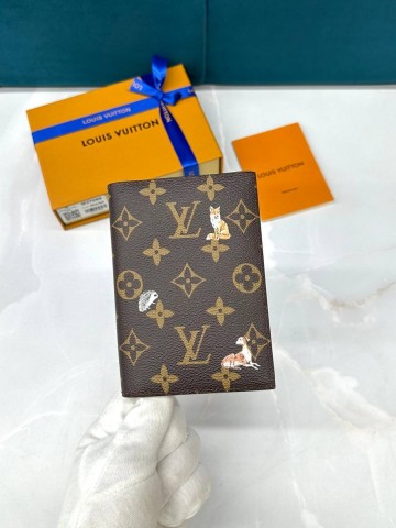 Louis Vuitton обложка на паспорт