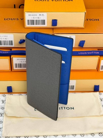 Louis Vuitton кошелек