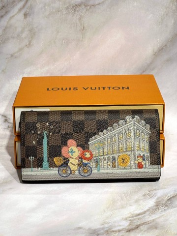 Louis Vuitton кошелек