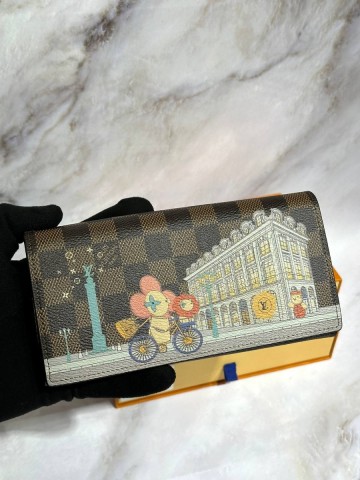 Louis Vuitton кошелек