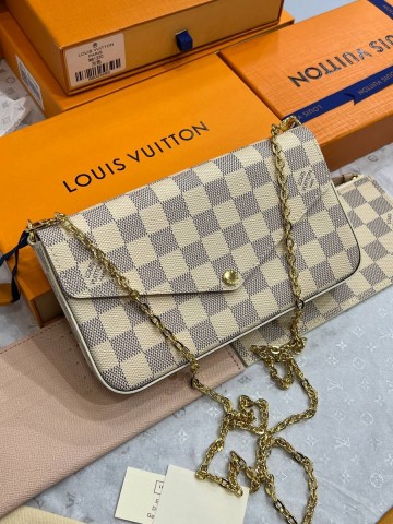 Louis Vuitton клатч