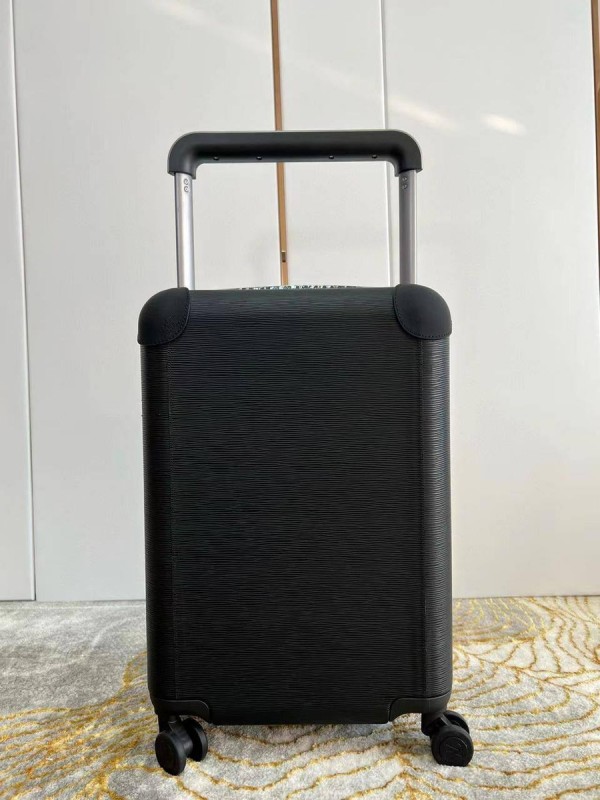 Louis Vuitton чемодан