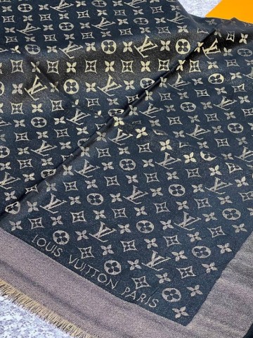 Louis Vuitton палантин