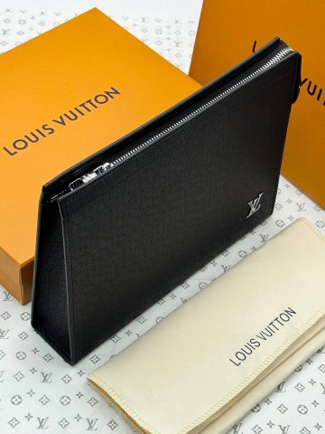 Louis Vuitton клатч