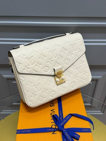 Louis Vuitton POCHETTE METIS сумка
