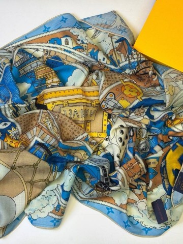 Louis Vuitton платок
