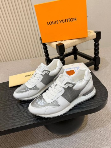 Louis Vuitton Run Away кроссовки
