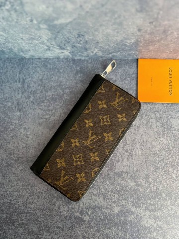 Louis Vuitton кошелек