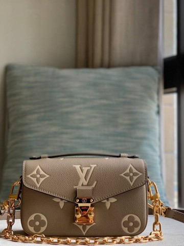 Louis Vuitton Metis сумка