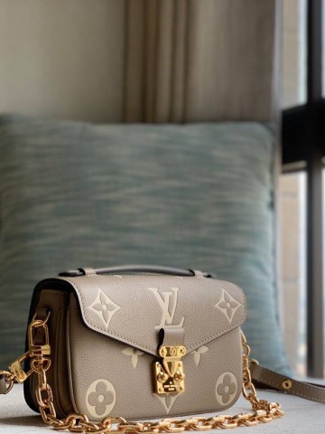 Louis Vuitton Metis сумка