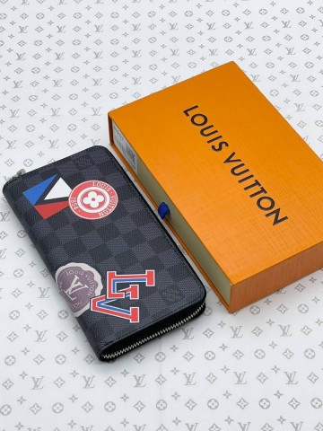 Louis Vuitton кошелек