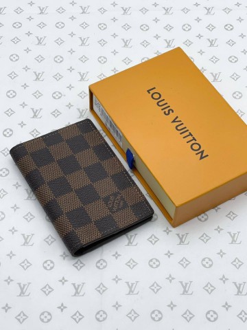 Louis Vuitton картхолдер