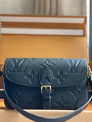 Louis Vuitton Diane сумка