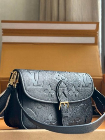 Louis Vuitton Diane сумка