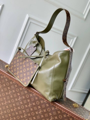 Louis Vuitton Carryall сумка