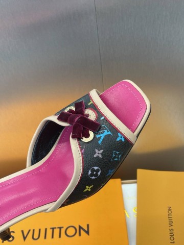 Louis Vuitton сабо